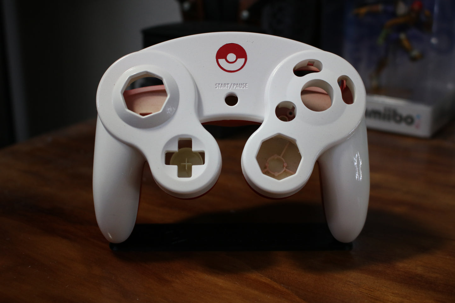 Custom Painted Official Nintendo GameCube Controller Shell (OEM) | Super Smash Bros. Melee & Ultimate | Pokémon | Pokéball |