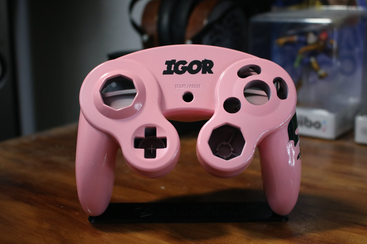 Custom Painted Official Nintendo GameCube Controller Shell (OEM) | Super Smash Bros. Melee & Ultimate | Pokémon | Pokéball |